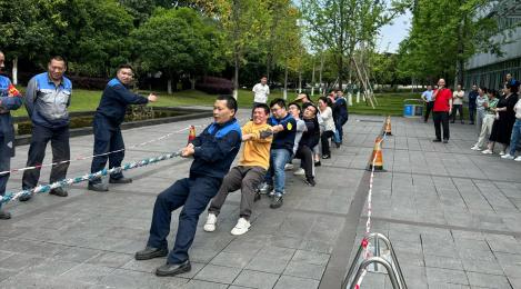 凝“绳”聚力 勇往直前|三峰卡万塔举办春季拔河比赛